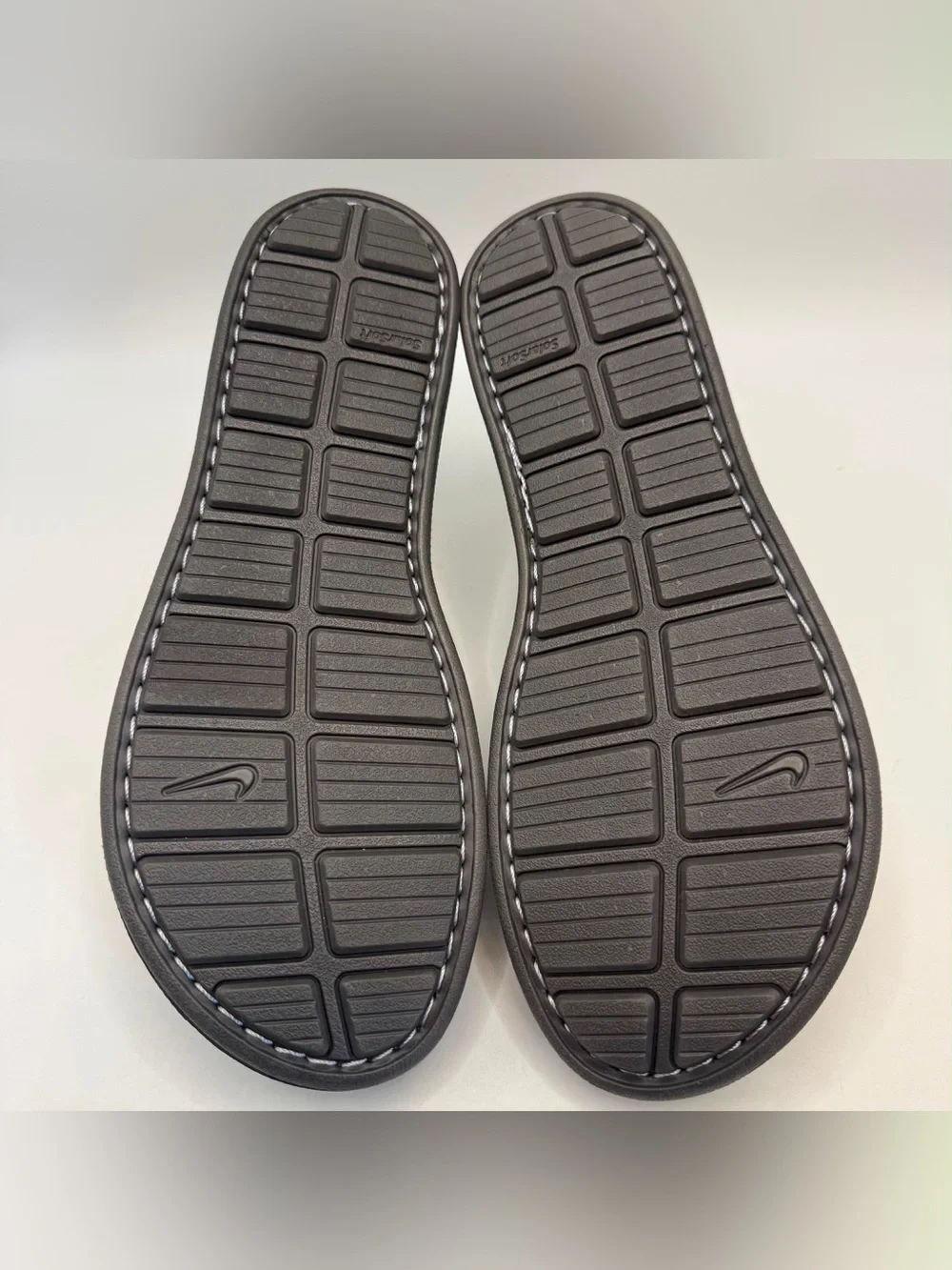Nike Solarsoft Lakeside Slip On Gray Canvas Casual Shoes Men’s US 9 511363-001